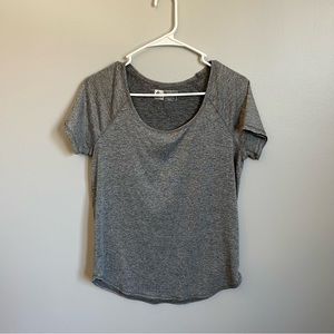 GUC Womens size S Reebok short sleeve active shirt